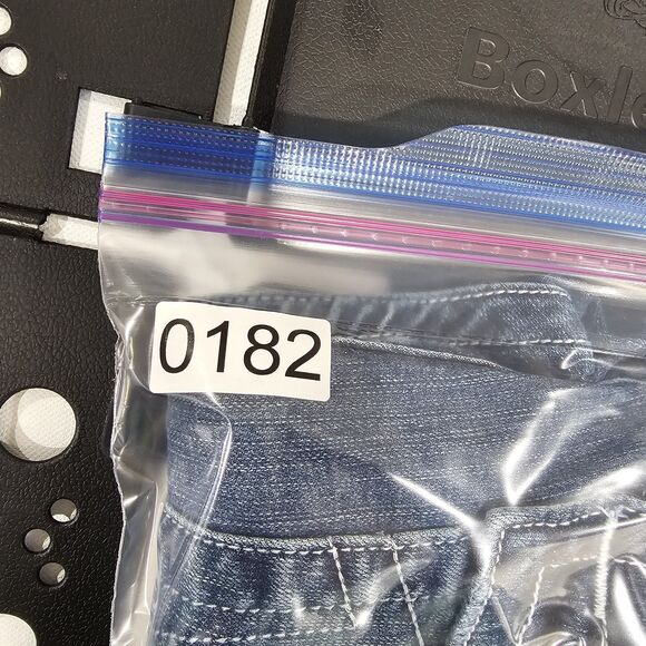 True Religion Billie Mid-Rise Straight  Lace-Up Jean Size 30 - Picture 7 of 7